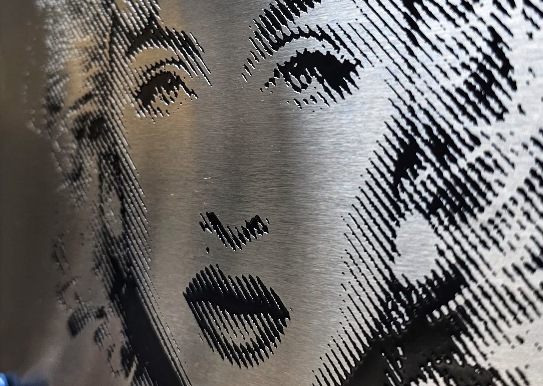 marilyn monroe deep engraved with visable details